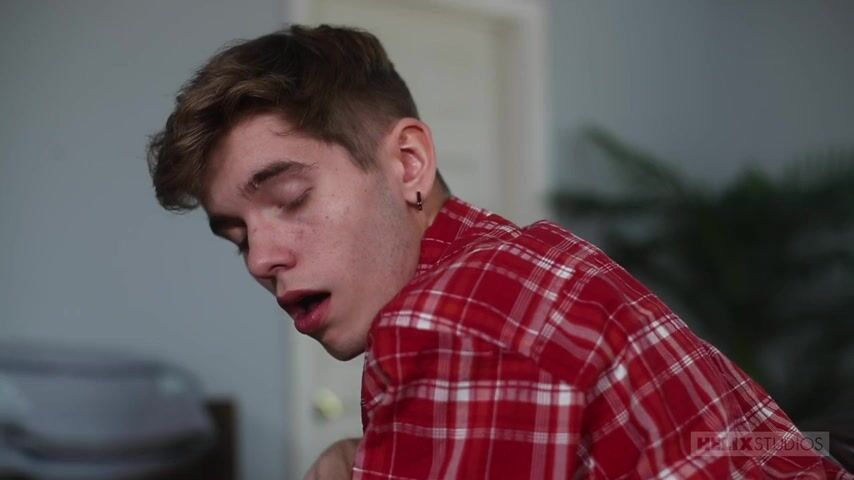 Hot twinks boyfriends fuck hard at home on cam tube