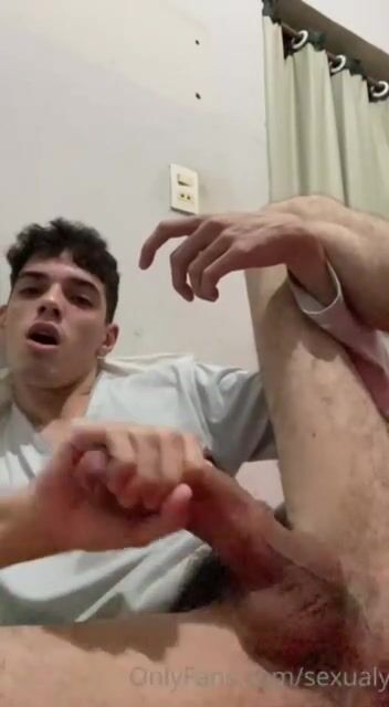 Cum sexualy explodes