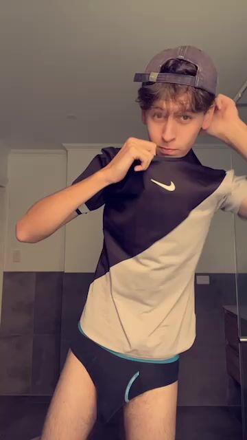 Sexy aussie guy 18yo
