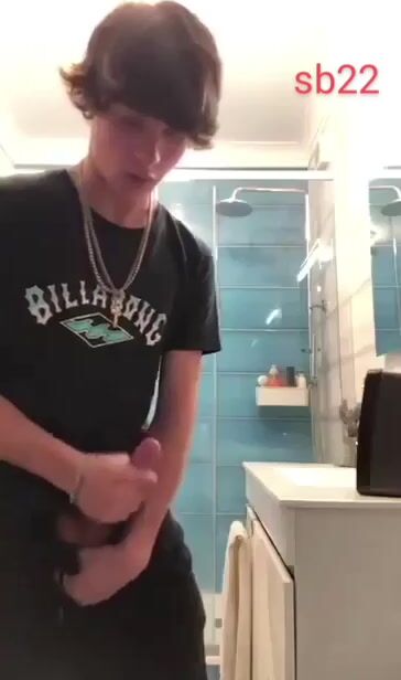 男孩在billabong热辣青少年片中射精
