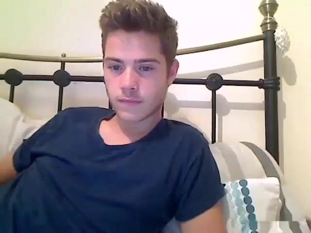 Spectacle de caméra avec éjaculation et mec sexy sur chaturbate