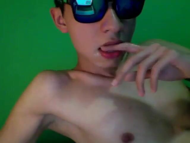 Sexy hot teen jerks off huge cock boys porn