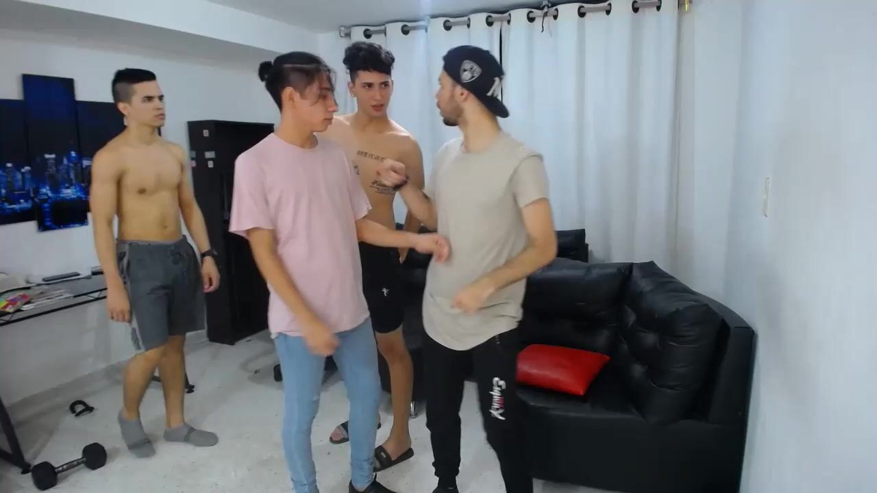 Mutual cock worship in wild web orgy