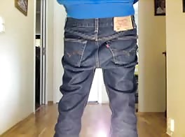 Skateur ado se branle la bite 2