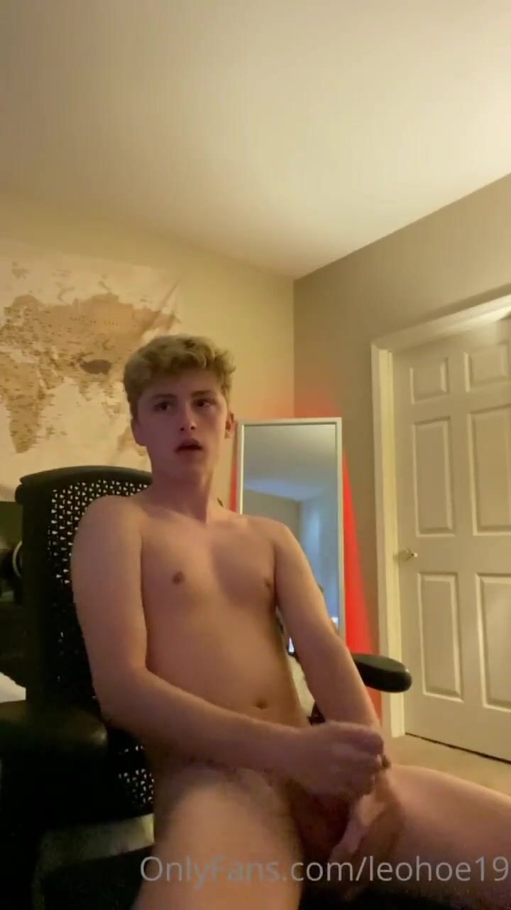 Blond cutie nutting smooth boys porn