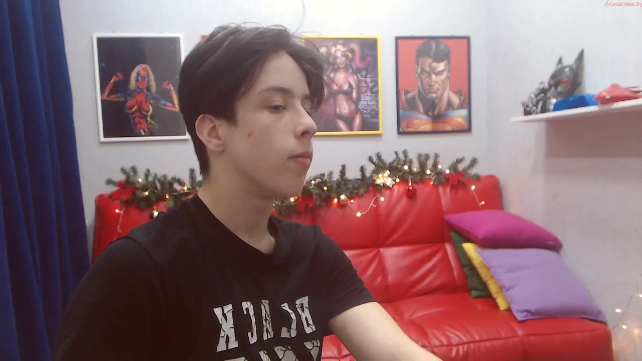 健身男孩在chaturbate上射精