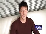 Adolescente japonés suave chupado