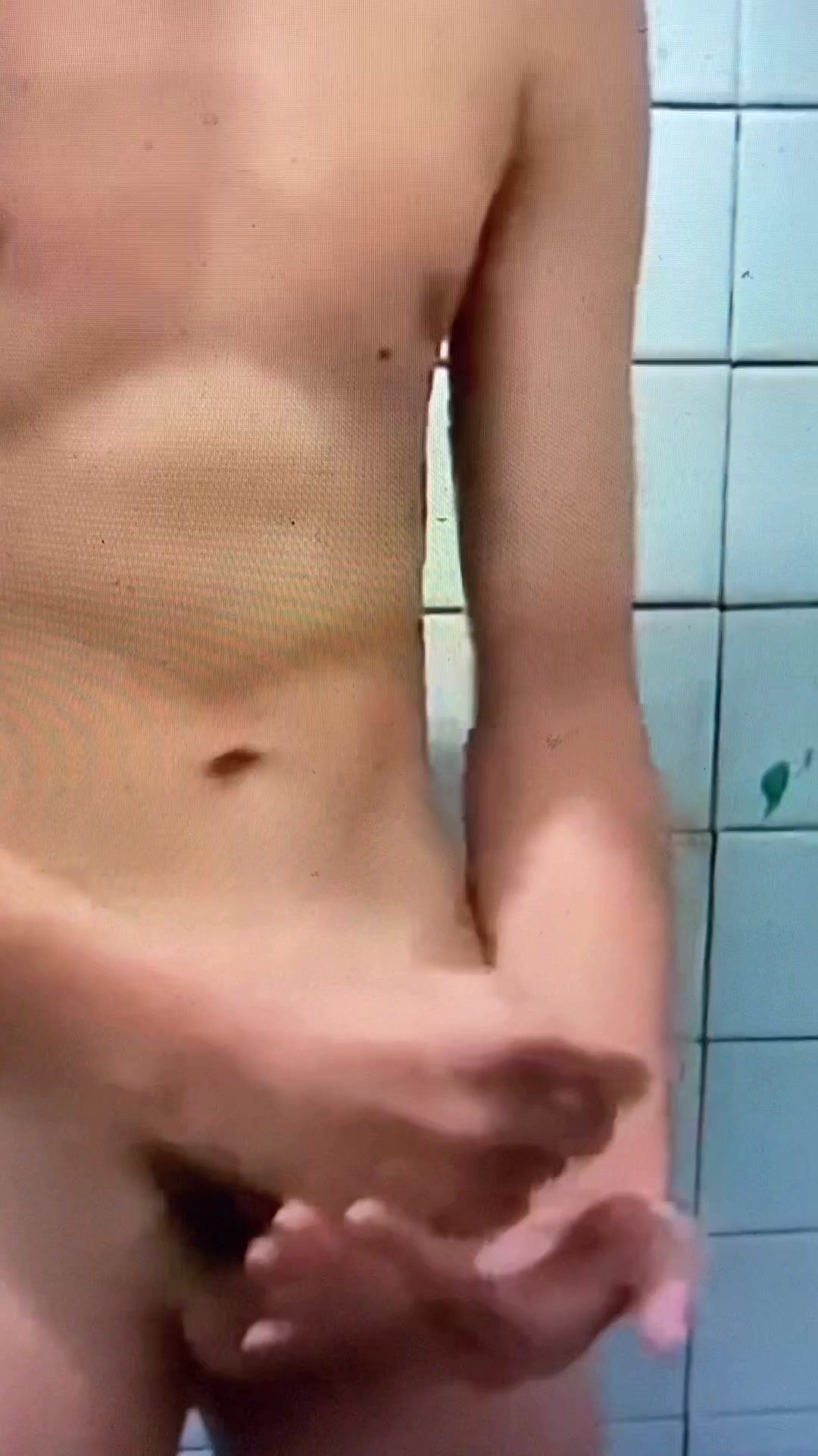 Ado papa muscle bareback bite 66