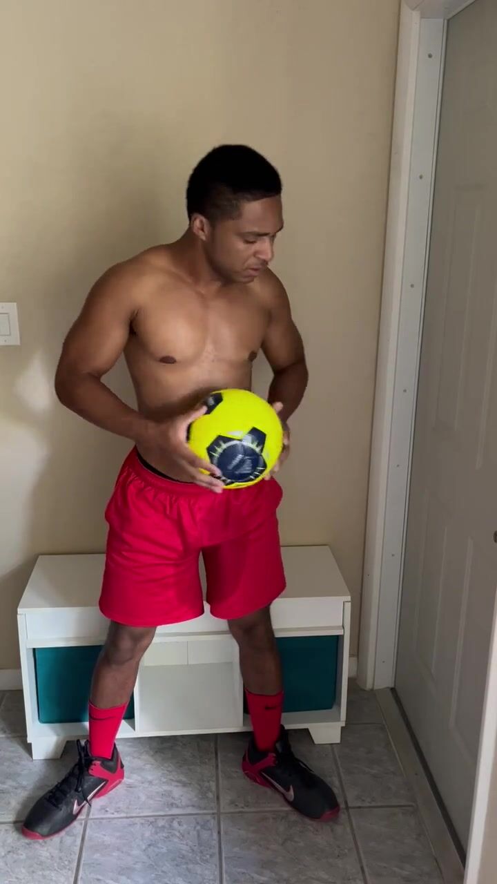 Soccer twinks bareback muscle daddy cock