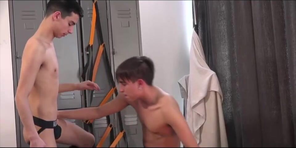 Soccer twinks horny by watching football bareback amateur first time