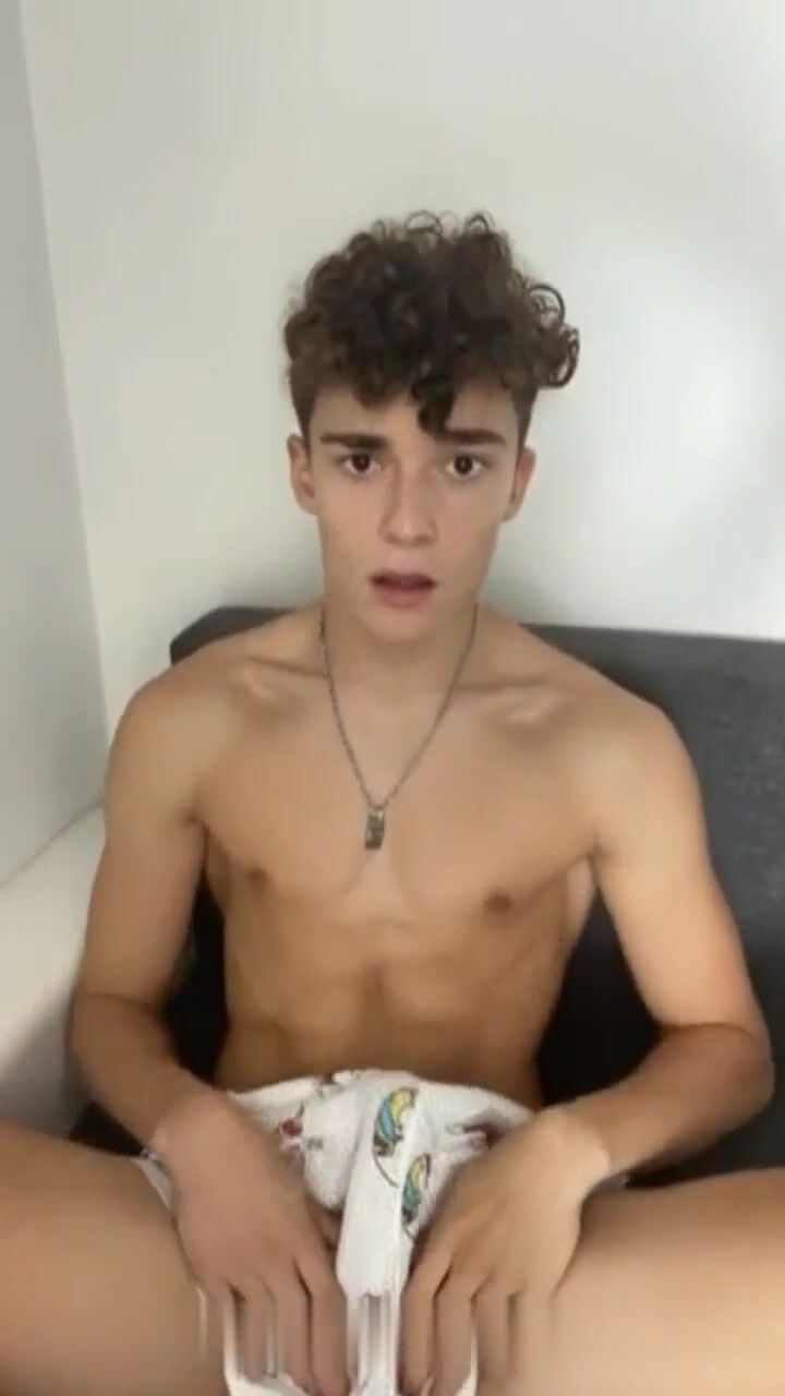 حب أنبوب مراهق لطيف منفرد