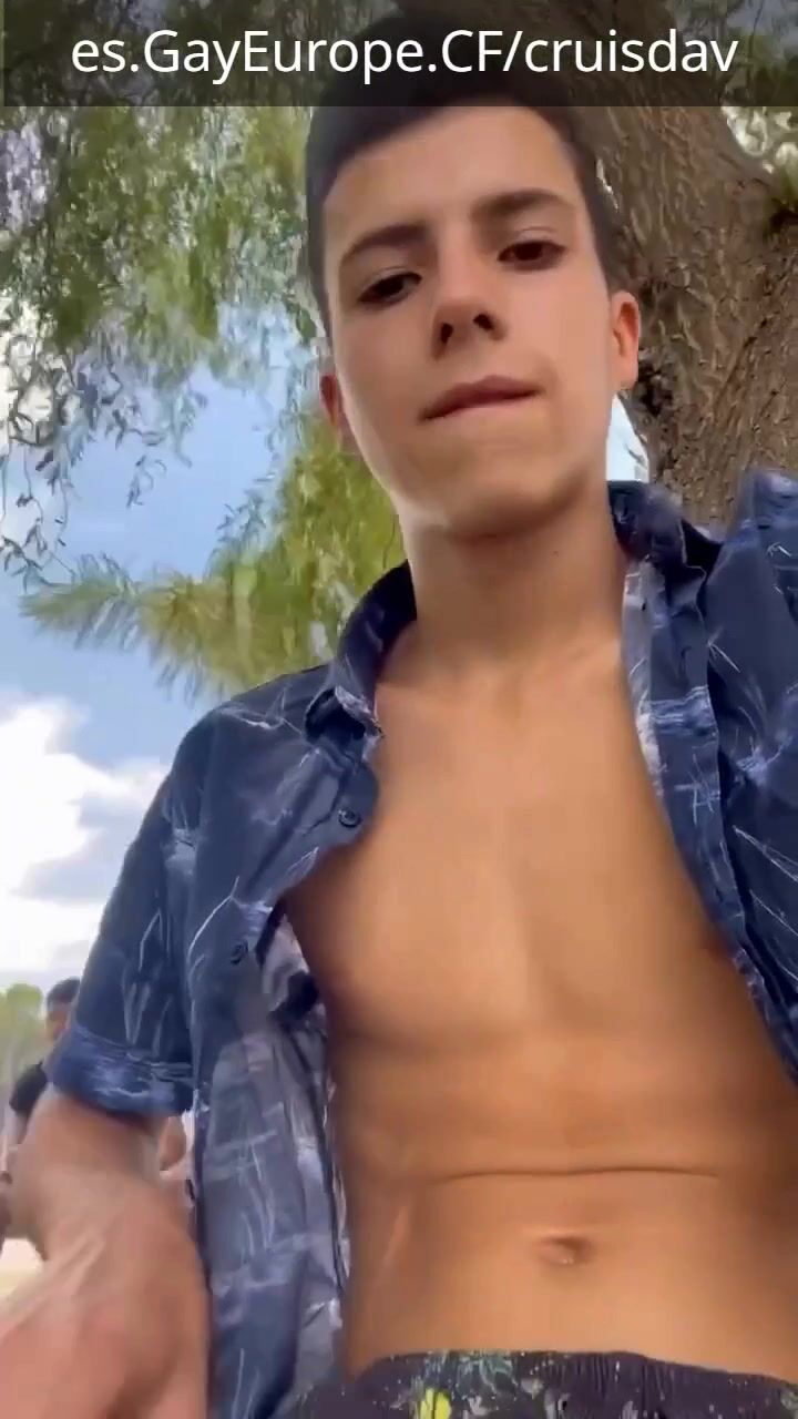 Spanish teen jerks off at cruising park