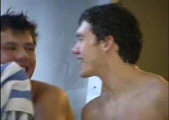 Gay threesome splash videos