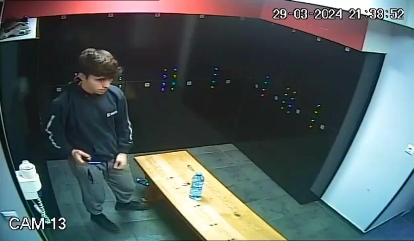 Câmera espiã escondida masturbação gay