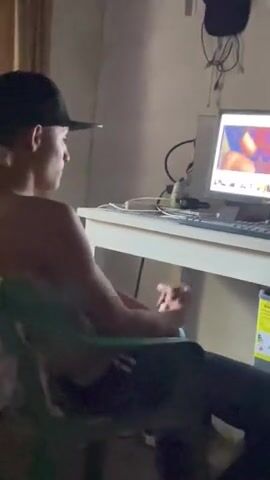 Spy straight jerking off