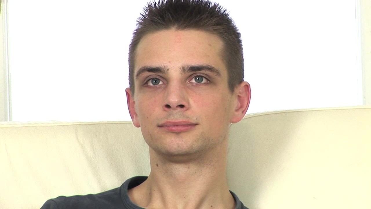 Schwuler junge wichst allein