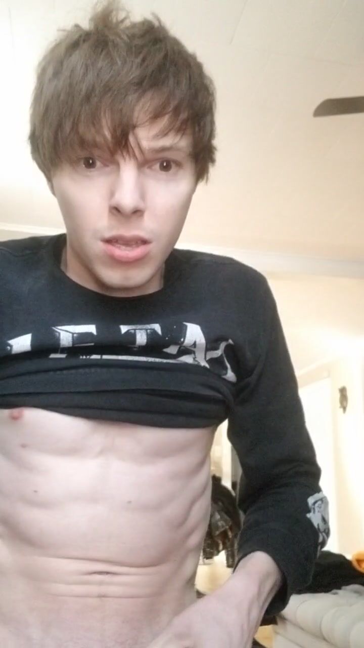 Str8 lad makes a buck on cam with twink porn