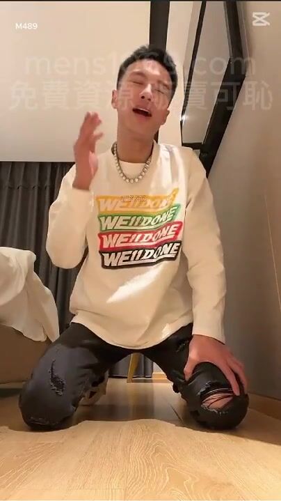 Hetero-chinese twink in dildo-schwulen-action verwickelt