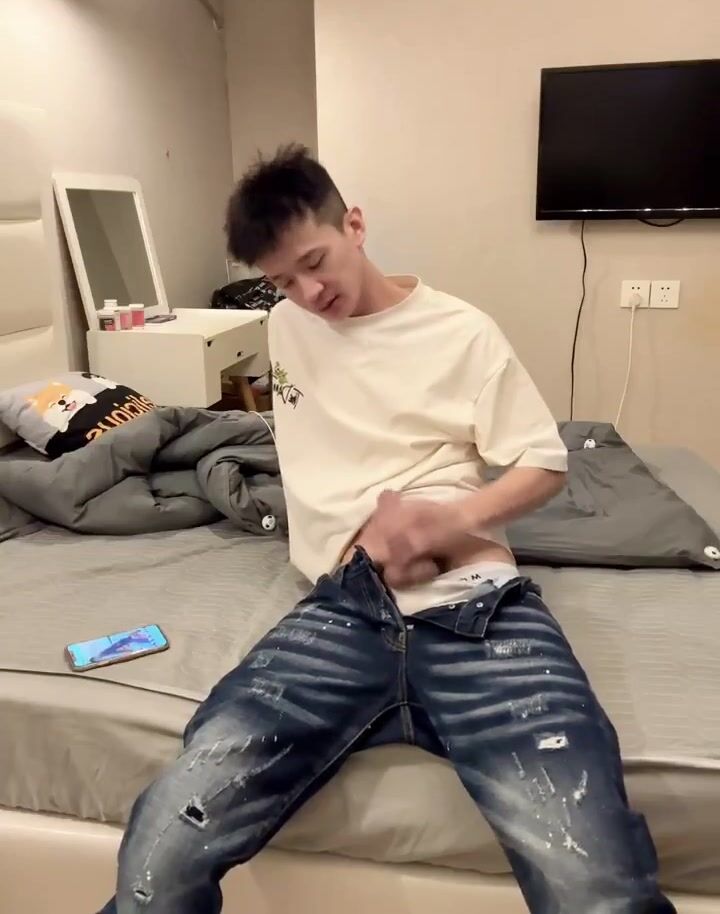Straight chinese boy jerking off