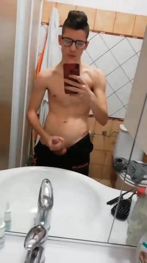 Straight italian twink jerking