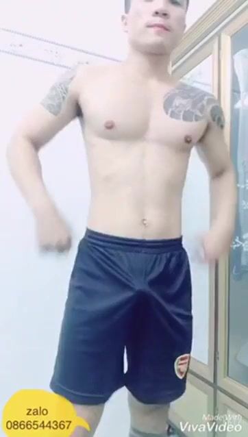 嫩男浓密的鸡巴猛干肌肉老爹无套