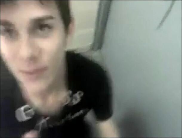 Sucking anon cock in bathroom boys porn