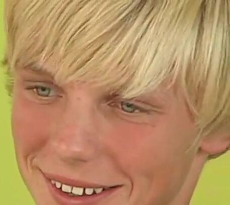 Super beauty blonde guy solo