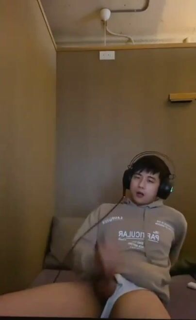 Taiwanese boy jerks off