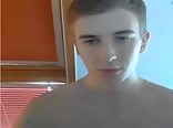 Blond délicieux en cam