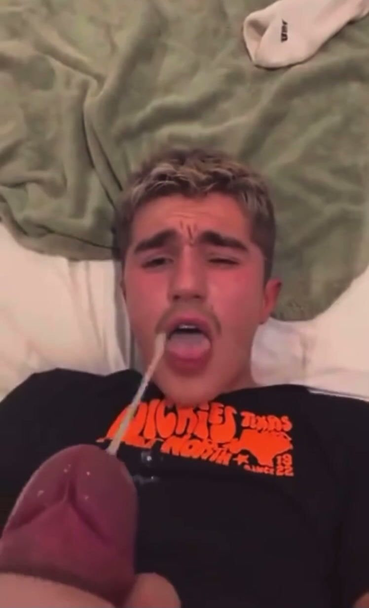 Alpha makes teen cum hard