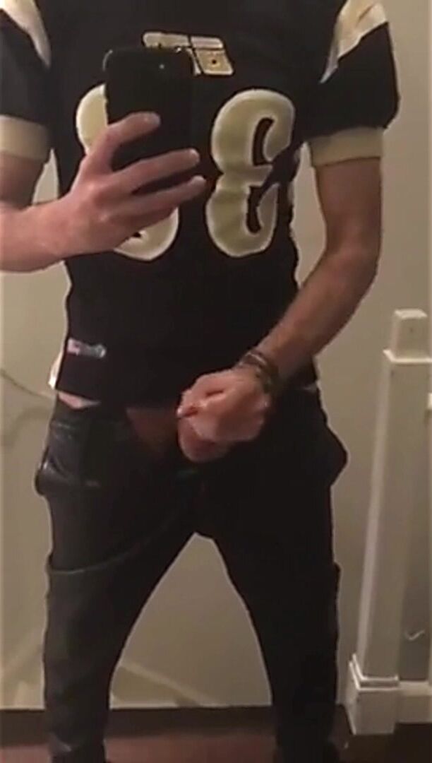 Latino teen loves to soak you