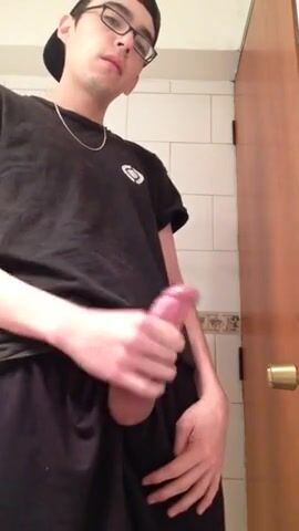 Quick teen wanks hard