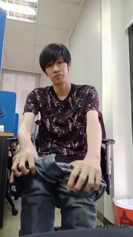 Teetajet pratumthong gay twink
