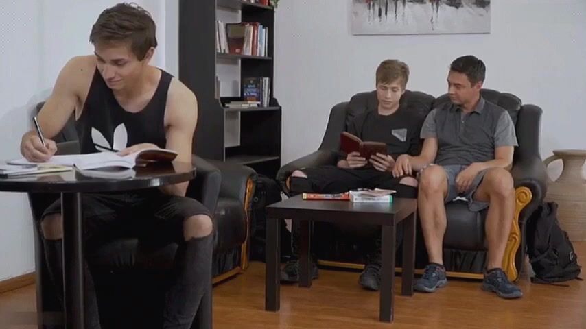 Ado aime ados baisés sans capote porno gay