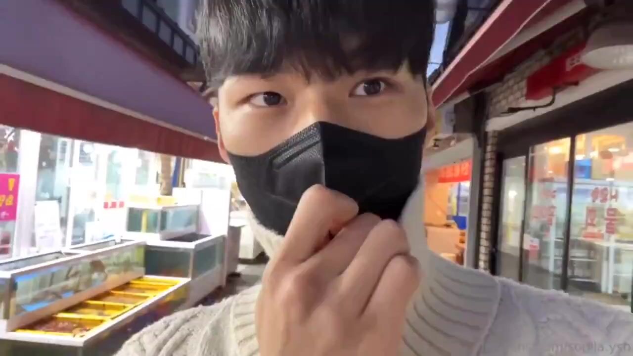 The daily life of a handsome korean!