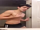 Chico musculoso guapísimo super caliente porno gay