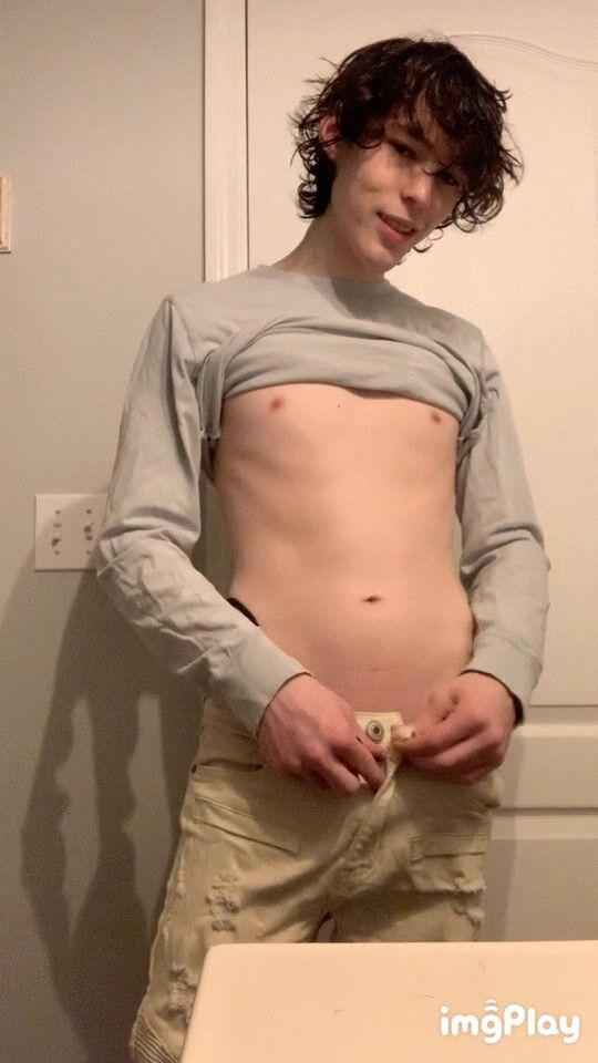 Twink wears daddy’s muscle cock bareback to school