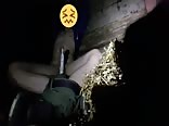 Attaché à gauche pour jouir