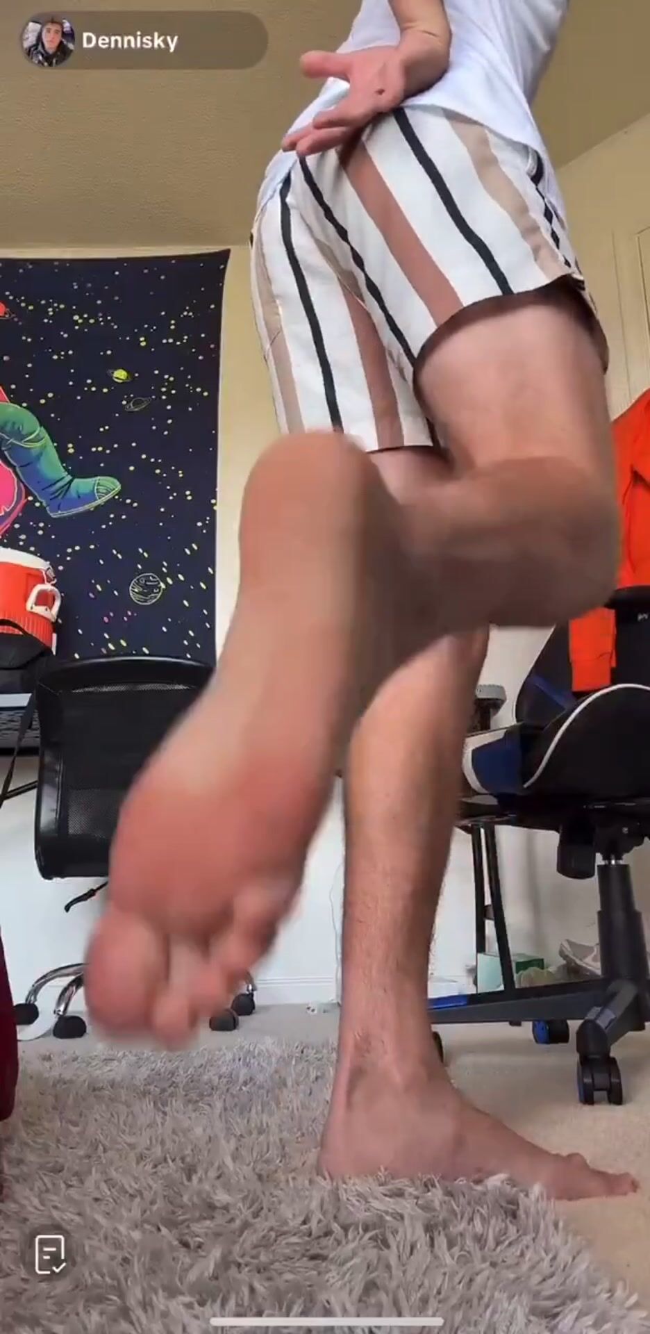 Tiktok dude dennis yummy feet