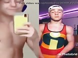 عرض إباحي لصبي يتعري على تيك توك