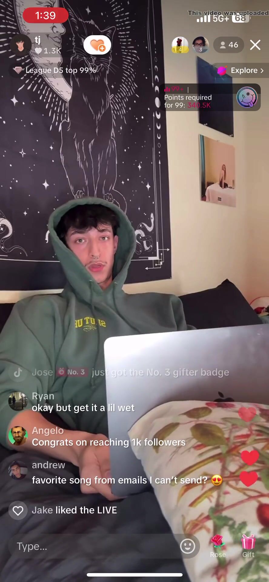 Tiktoker baited on live stream