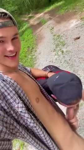 Muscle daddy breeds twink bareback on road trip