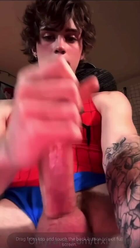 تريكسكس كوسبلاي صبيان استمناء بورن