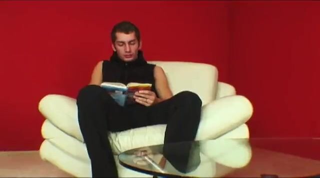 Action ado gay sans capote en tube