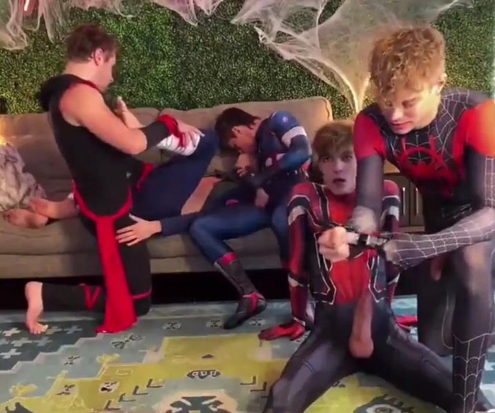 Raw superhero orgy: twin blond spider-men bareback
