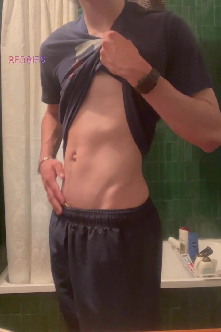 Twink strips in bathroom to flaunt bwc