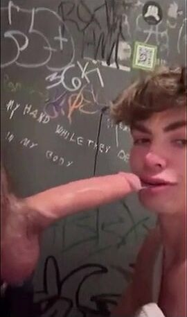 Twink deepthroats long cock blowjob