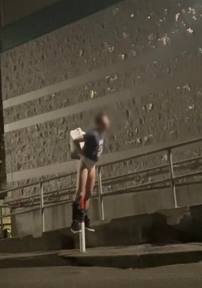 Twink suspenso pelos valentões depois de cueca