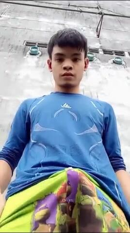 Twink in blue wanking and cumming