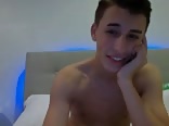 Wichssession eines twinks im schlafzimmer